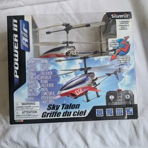 BNIB Silverlit Sky Talon